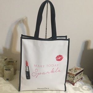 New Pandora Tote Bag - Roomy, Stylish